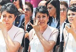 Sil gözyaşlarını öğretmenim