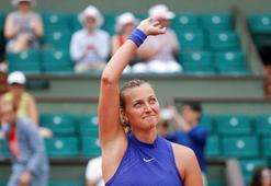 Petra Kvitova galibiyetle göndü!