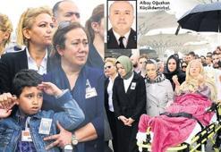 Bizi bırakıp gitme albayım!