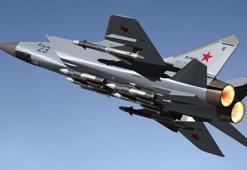 Havada sıcak saatler! Rus uçağı Norveç uçağını engelledi