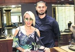 Mağazayı kontrol etti