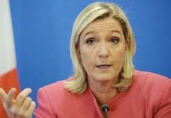Le Pen'in dokunulmazlığı kaldırıldı!