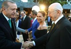 Hülya Avşar'dan 'dekolte' açıklaması!