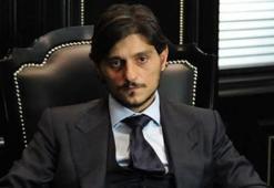 Dimitris Giannakopoulos: Pantalonu adamlar giyer sen etek giy