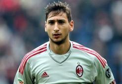 İtalya'da Donnarumma tartışması büyüyor
