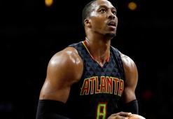 Dwight Howard takasla Hornets'ta