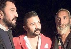 Altın ayakkabı tasarladı