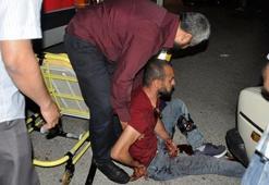 Boynuna saplanan bıçakla hastaneye kaldırıldı