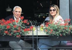 Baba kızın iş toplantısı