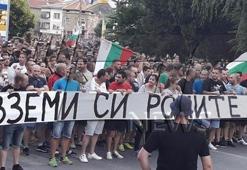 Bulgaristan'da tehlikeli gerginlik: Irkçılar Türk mahallelerini kuşattı