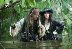 Johnny Depp iflasın eşiğinde!