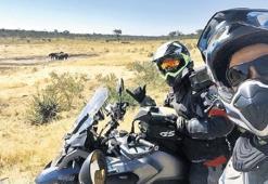Motosiklet üstünde Afrika’yı fethediyorlar