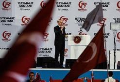 Cumhurbaşkanı Erdoğan: "Hainlerin kafasını kopartacağız!"