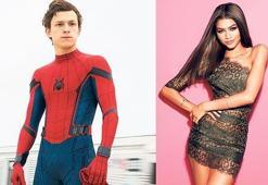 Örümcek Adam setinde aşk