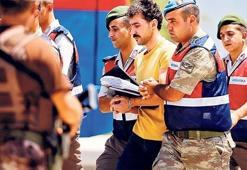 Bu kez sarı tişörtle