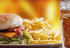 Fast food devlerinde skandal! İçeceklerde dışkı...