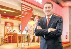 Vodafone ‘servis’i  çift haneli büyüttü