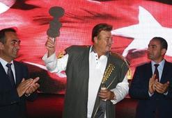 Nuri Alço 'Gazoz Kralı' ilan edildi