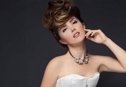 İrem Derici onun peşinde!