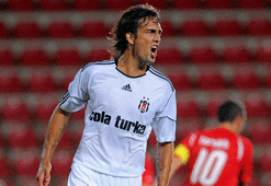 Delgado futbolu bıraktı