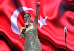 Şevval Sam'dan ay-yıldızlı final!
