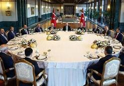 Cumhurbaşkanı Erdoğan, YAŞ üyeleri onuruna yemek verdi