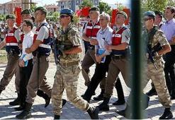 FETÖ'cülerin giyeceği tek tip kıyafetin rengi belli oldu!