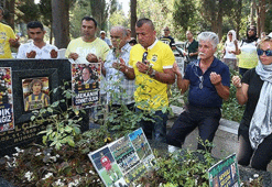 Selçuk Yula, mezarı başında anıldı