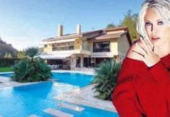 Ajda Pekkan'dan süper kira!