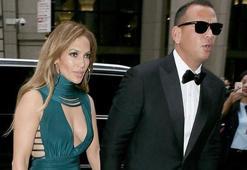 Jennifer Lopez'in düğün şıklığı!