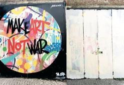 Fenomen graffitiyi kireçle boyadılar!