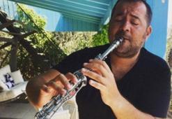 Ata Demirer klarnet çaldı, annesi fotoğrafladı