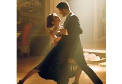 İkiliden romantik dans