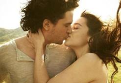 ‘Jon Snow’ ve ‘Daenerys Targaryen’ neden öpüştü?