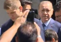 Cumhurbaşkanı cuma namazını Bezmialem Valide Sultan Camii'nde kıldı