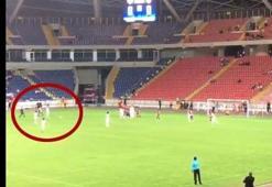 Deniz Naki'ye yumruklu saldırı!