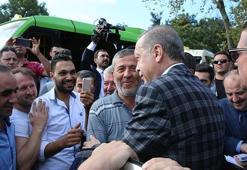 Erdoğan’dan bayramlaştığı taksici esnafına sigara uyarısı