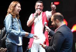 Hakan Altun konserinde evlenme teklifi!