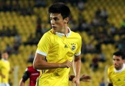 Fenerbahçe, Eljif Elmas'ı Arsenal'in elinden kaptı