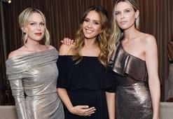 Jessica Alba  karnındaki bebeğiyle poz verdi!