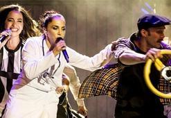 Sertab Erener'den turneye devam!