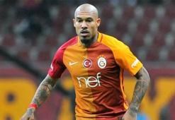 Galatasaray'da iki ayrılık birden