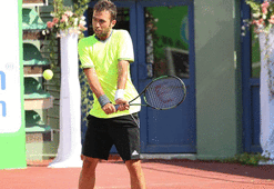 Marsel İlhan İstanbul Challenger'da çeyrek finalde