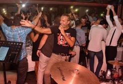 Aslanlı tişörtü dikkat çekti!