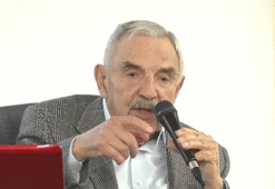 Ünlü profesör hayatını kaybetti