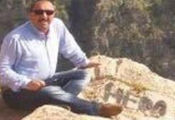 'Hero' yazılı fotoğraf paylaşan Milli Eğitim Müdürü'ne FETÖ gözaltısı