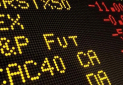 Moody's İngiltere'yi 'negatif'e düşürdü