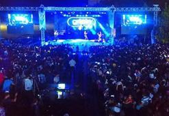 Denizli'de Gripin konseri!