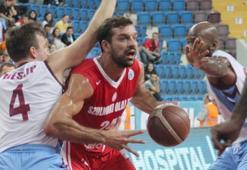 Bordo-mavili ekip, kupaya veda etti