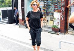 Eşofmanla geldi pantolonla çıktı